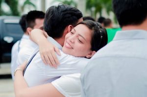 How to Comfort Someone Dealing with Loss