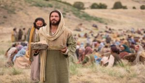 Ministering Like Christ: 4 Christlike Attributes to Follow